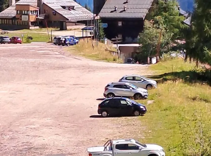 Apartment La Casa Degli Gnomi *